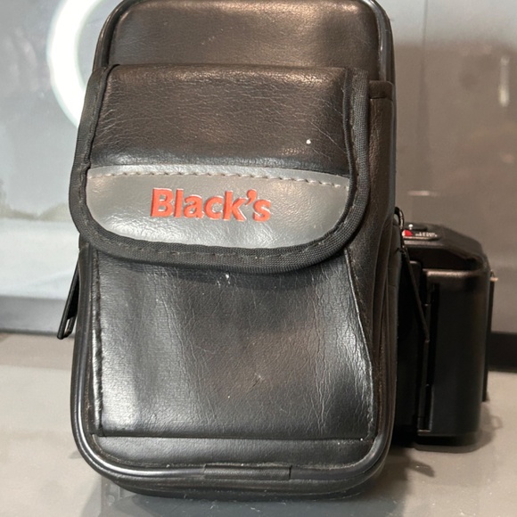 Minolta AF-DF 35mm vintage film camera with case - Picture 6 of 6